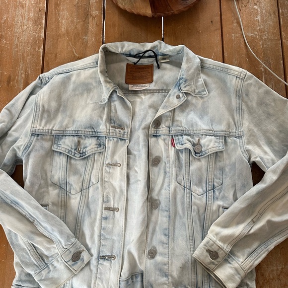 Oversize acid wash vintage Levi’s jean jacket - Picture 3 of 4